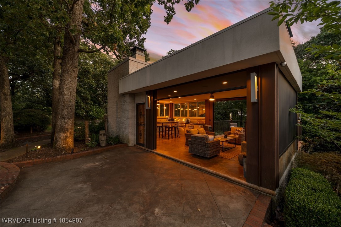 main property photo 7