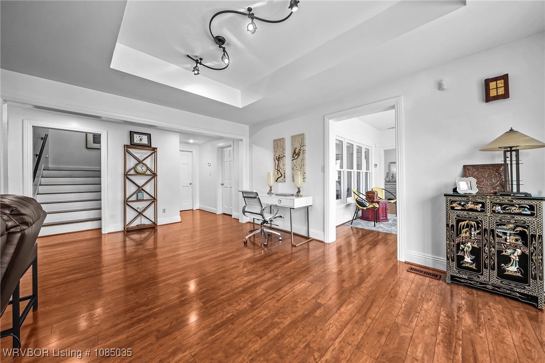 main property photo 31