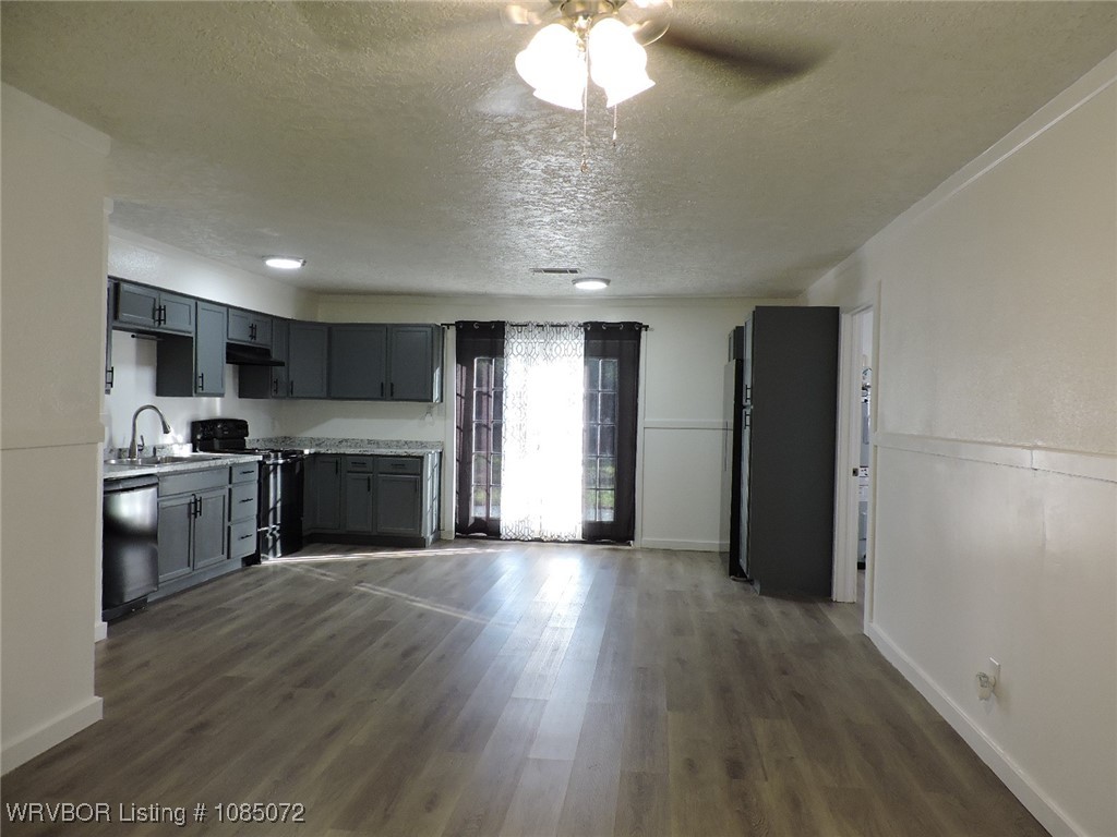 property viewer photo 1