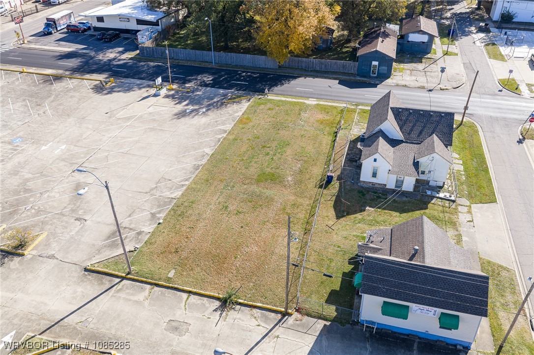 main property photo 11