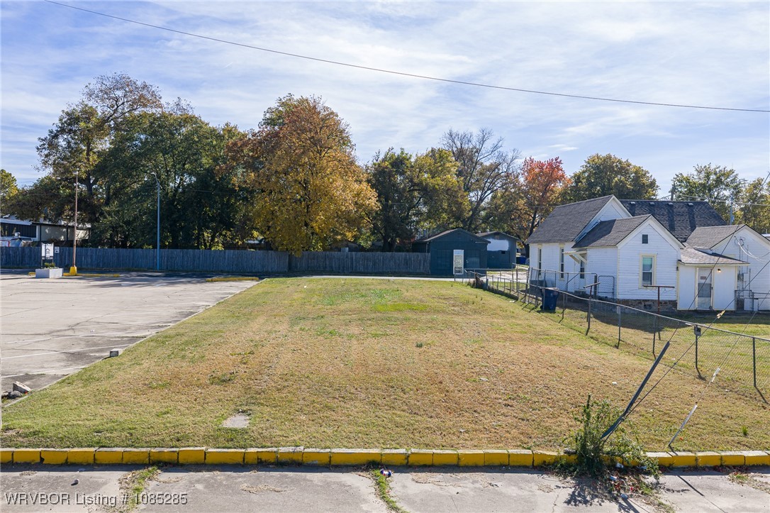main property photo 19