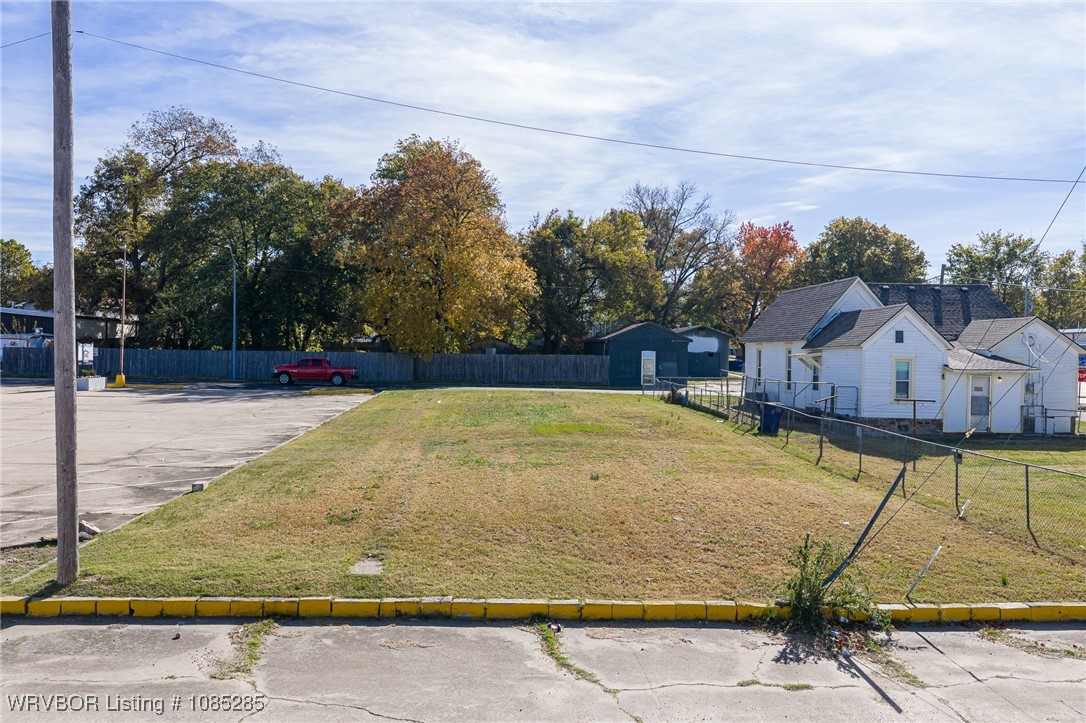 main property photo 27