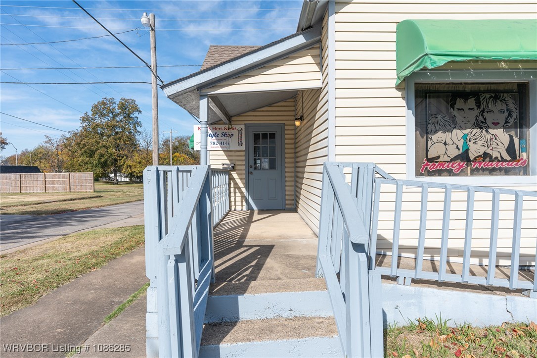 main property photo 40