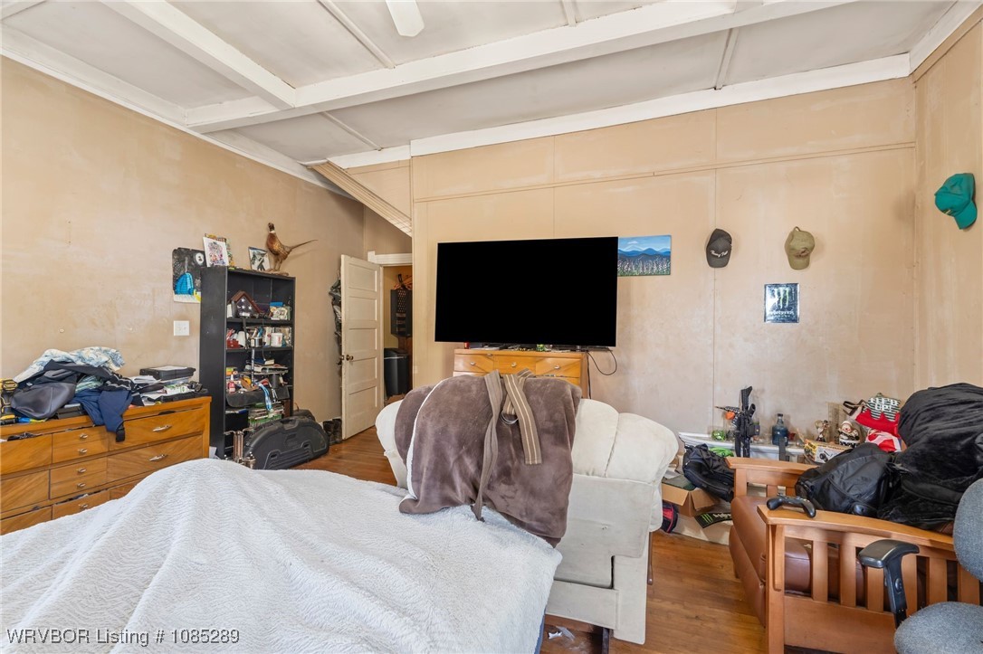 main property photo 17