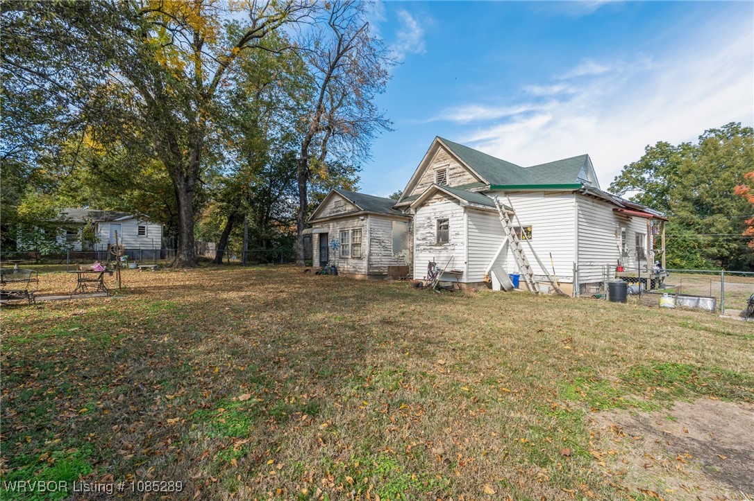 main property photo 23