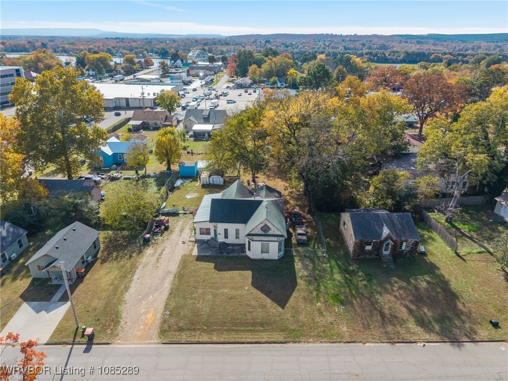 main property photo 25
