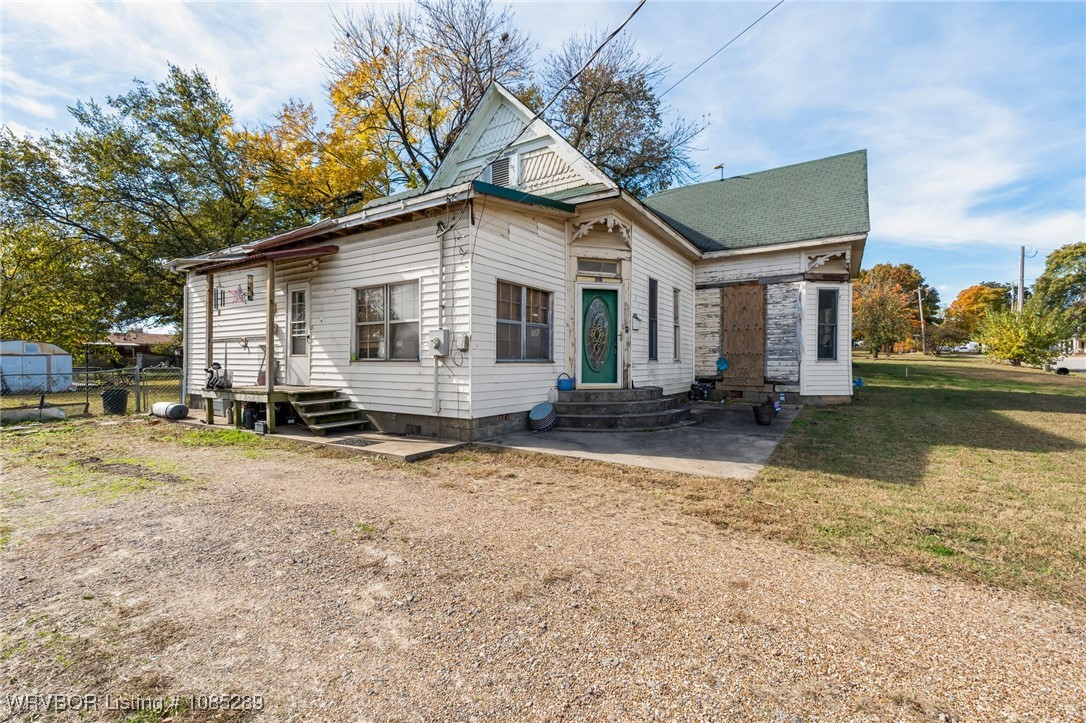 main property photo 32