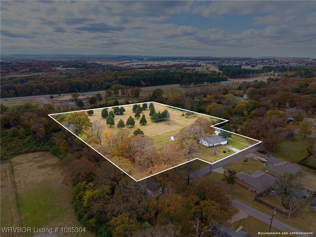 main property photo 45