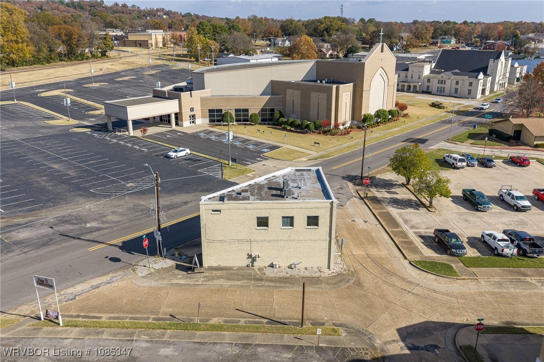 main property photo 16