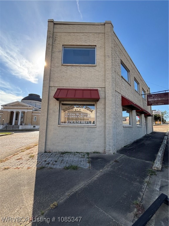 main property photo 4