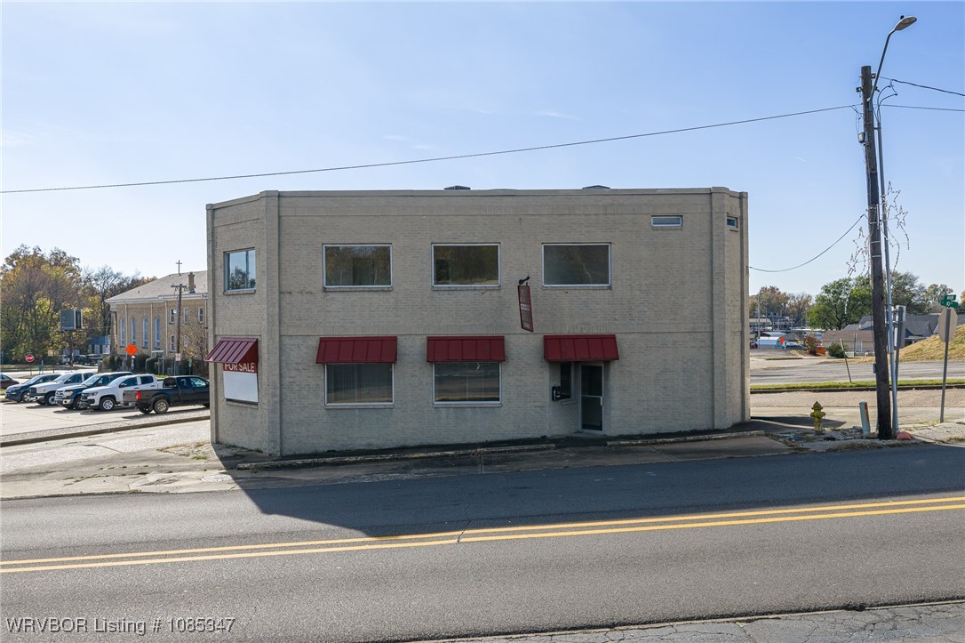 main property photo 8