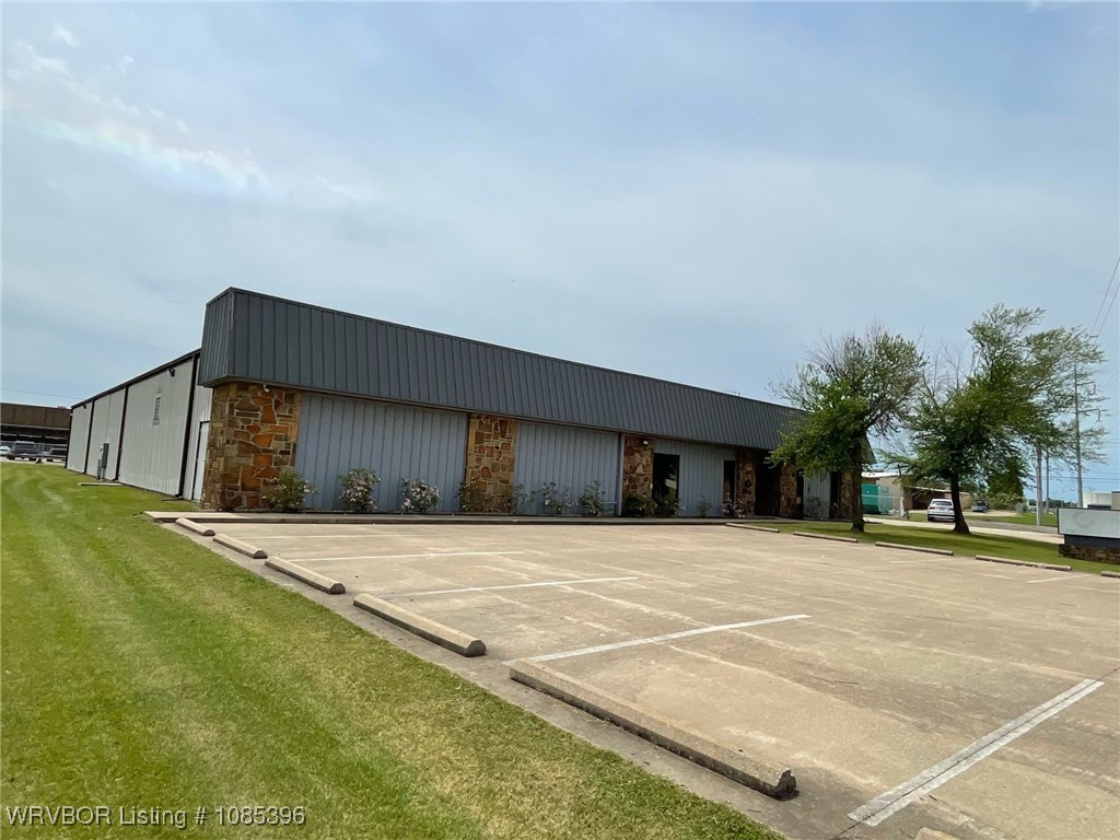 main property photo 4