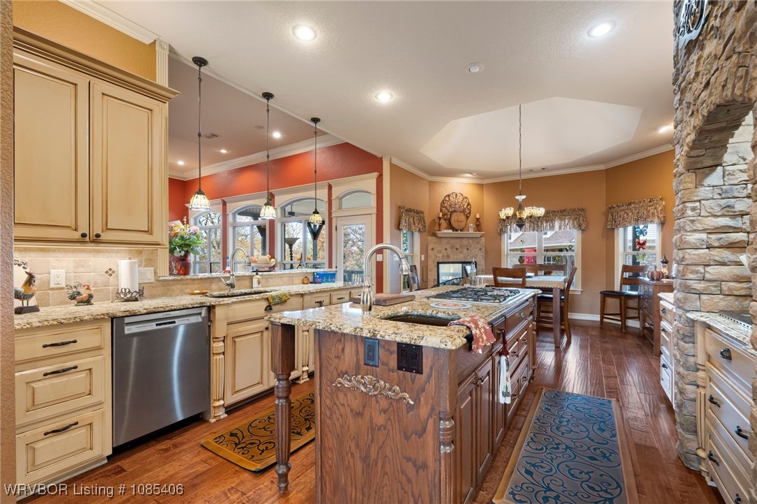 main property photo 20