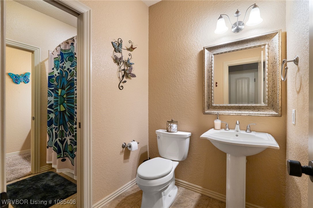 main property photo 35