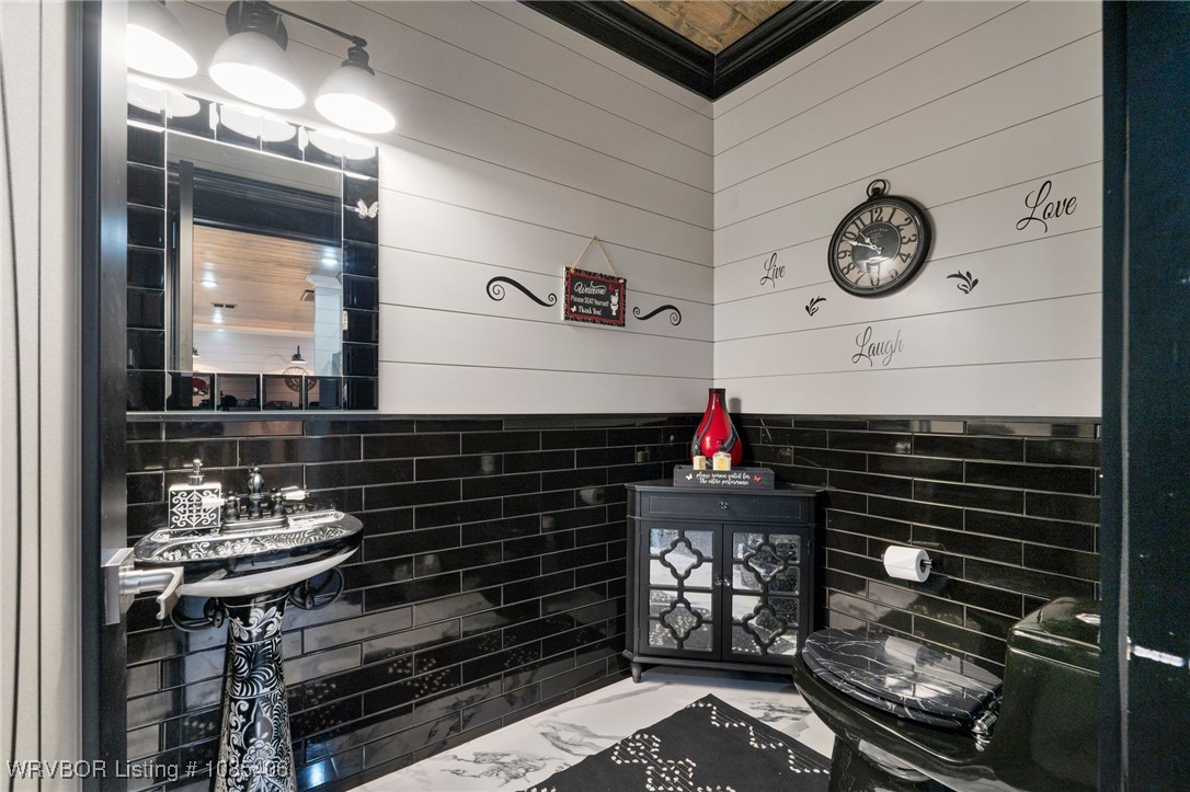 main property photo 57