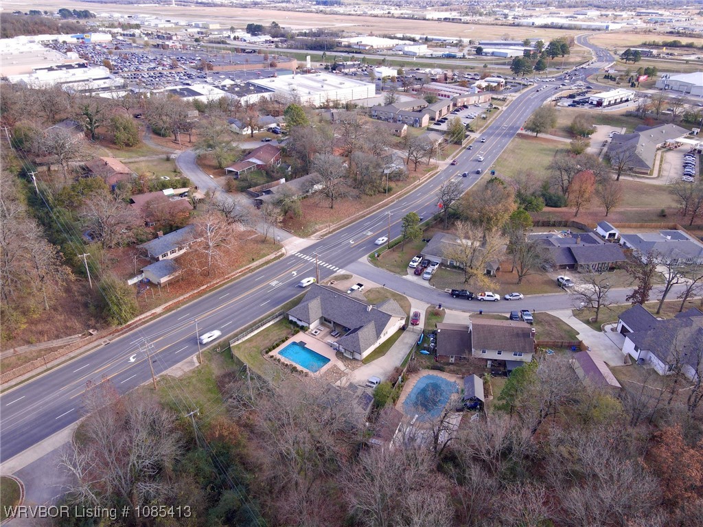 main property photo 8