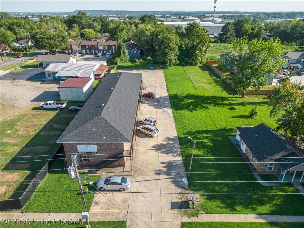 main property photo 11