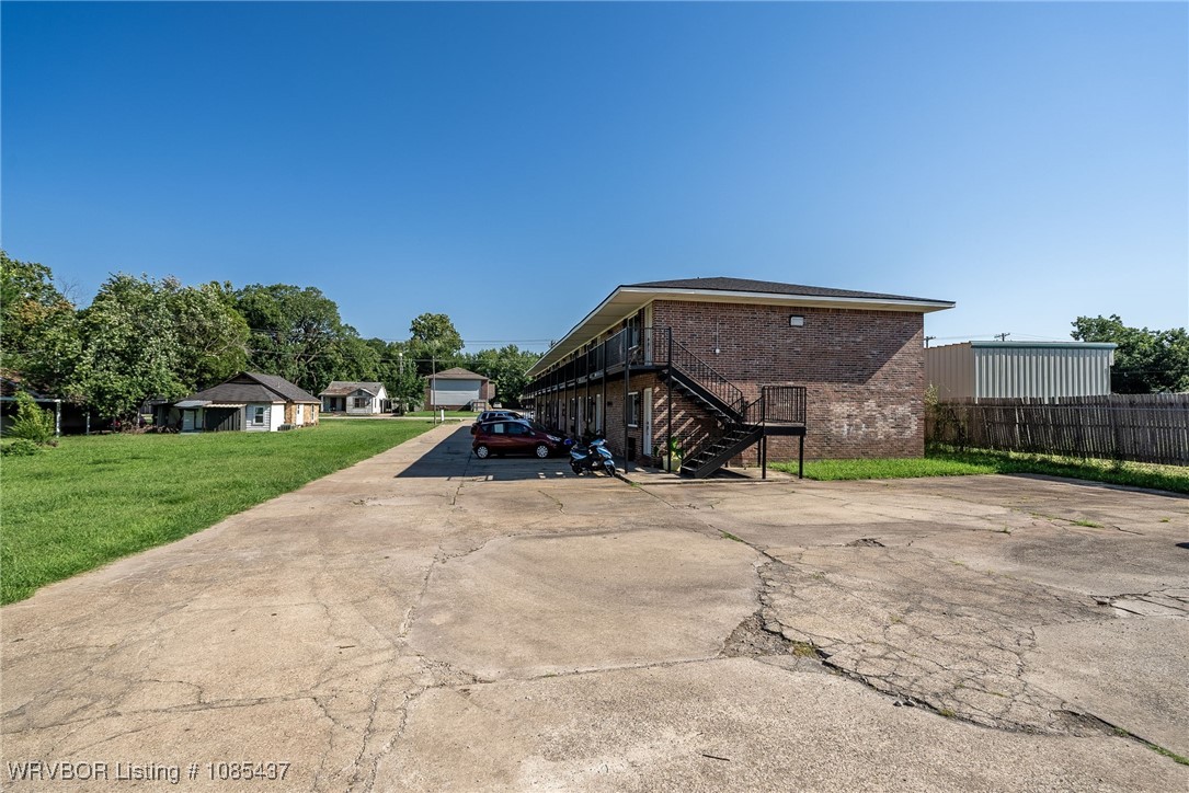 main property photo 3