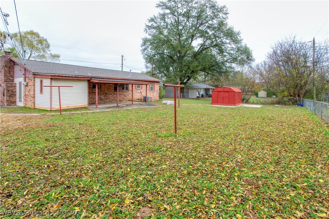 main property photo 28