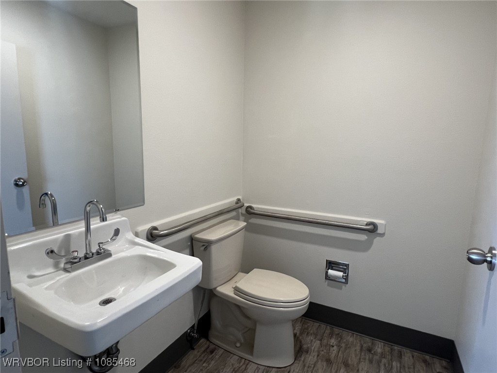 main property photo 4