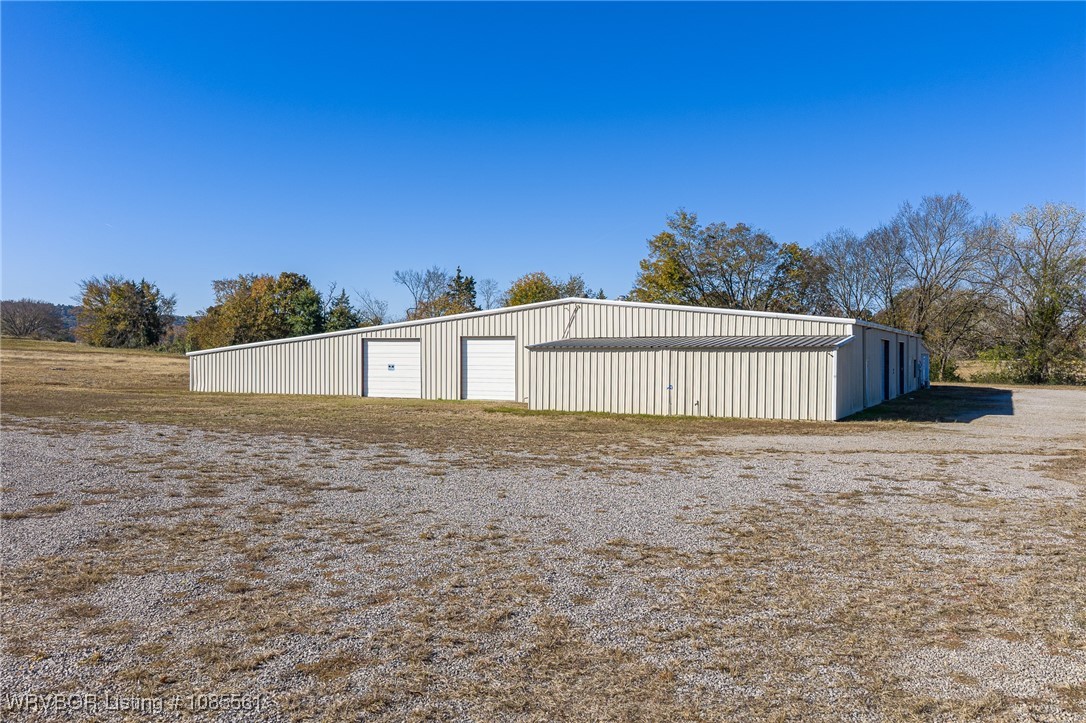 main property photo 13