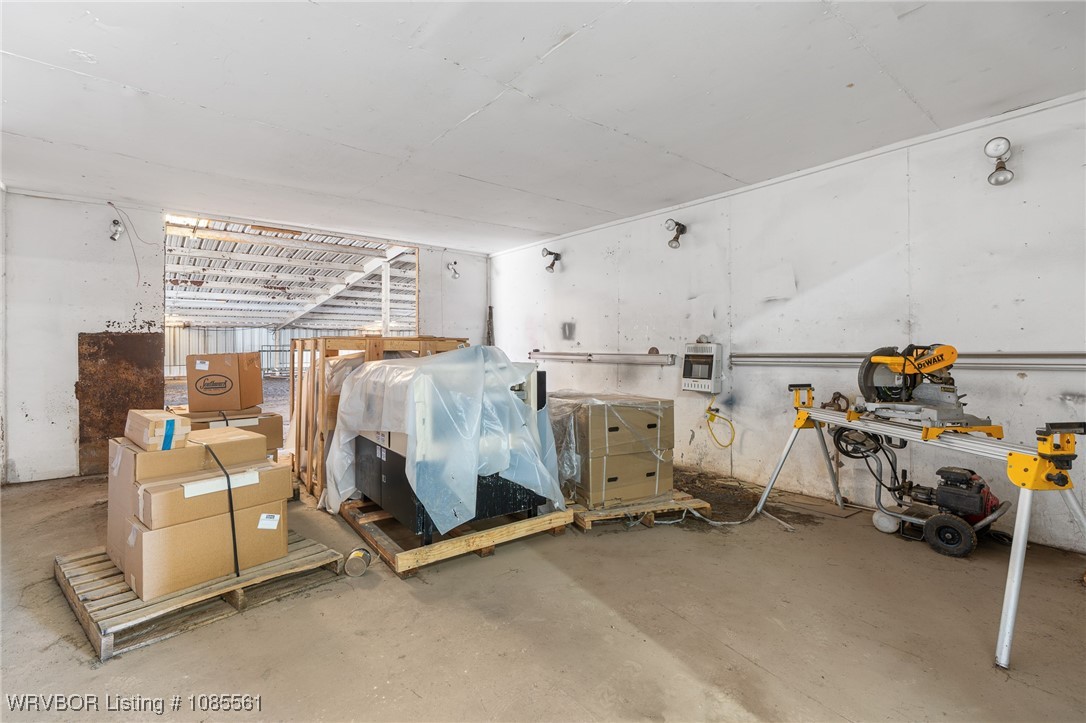 main property photo 47
