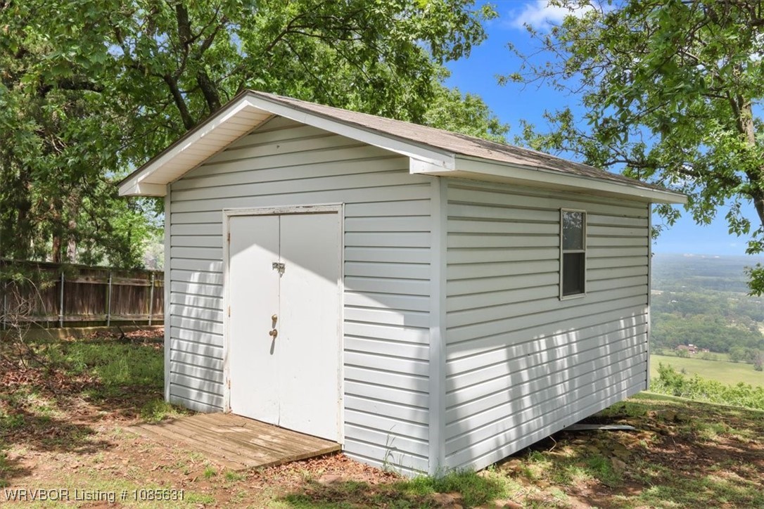 main property photo 12