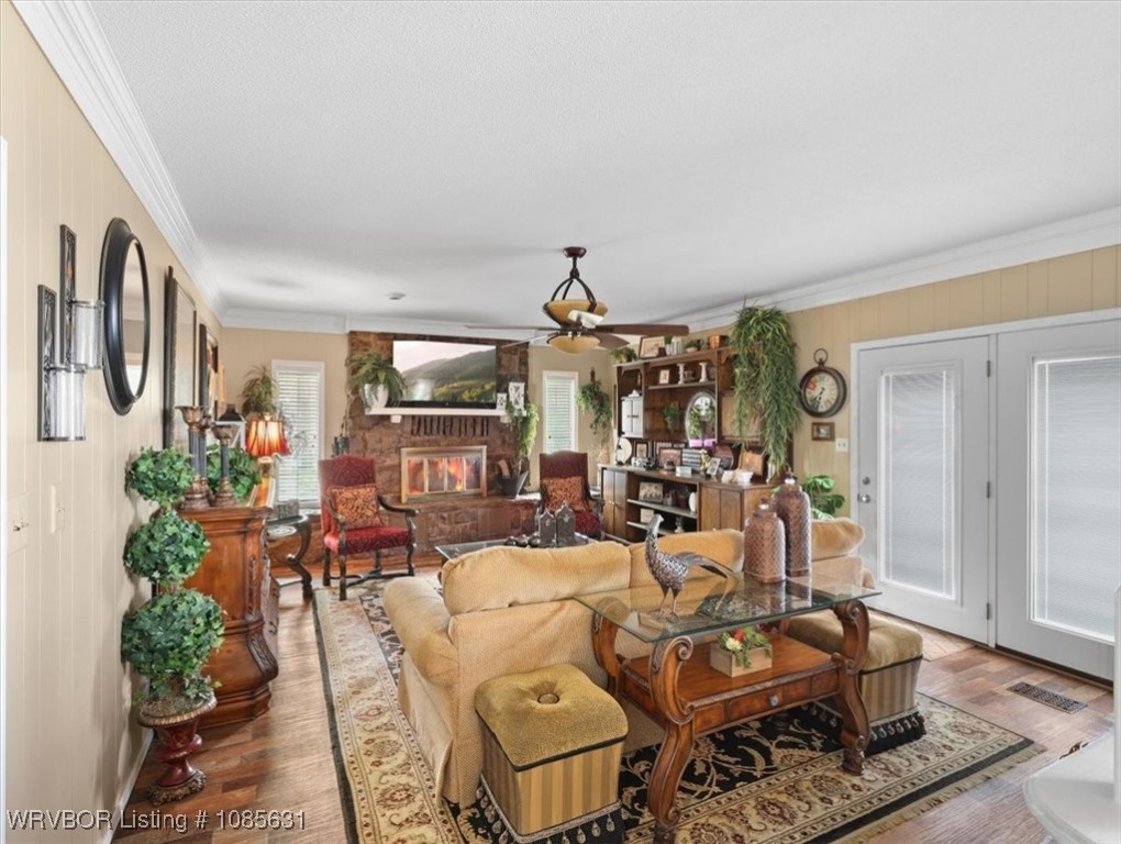 main property photo 14