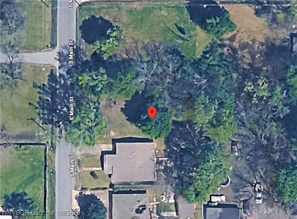 main property photo 6