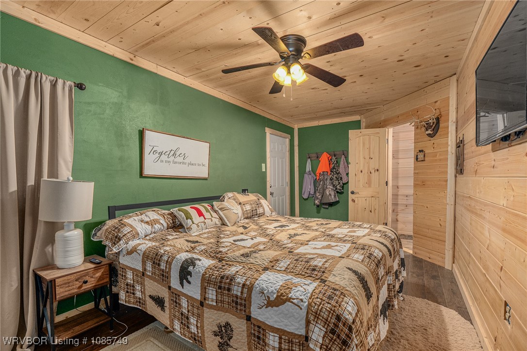 main property photo 20