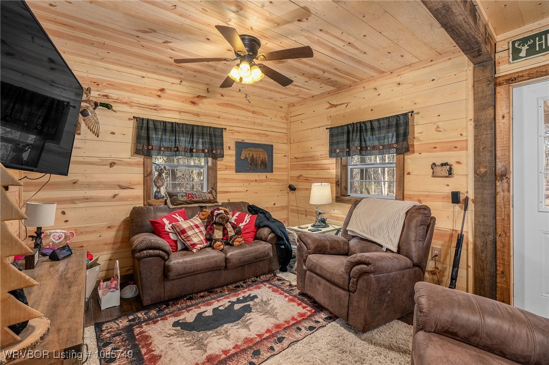 main property photo 7
