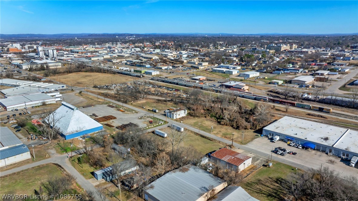 main property photo 10