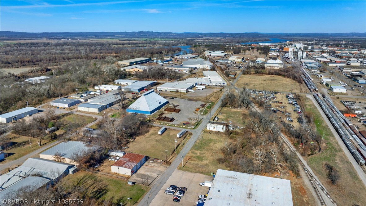 main property photo 14