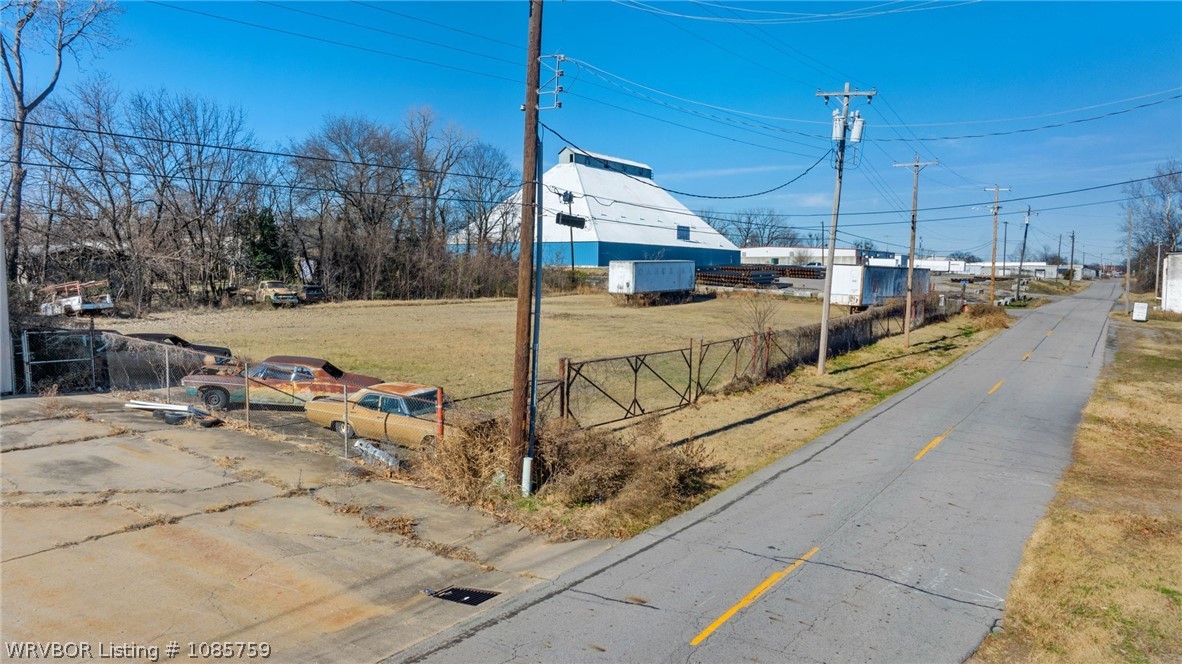 main property photo 3