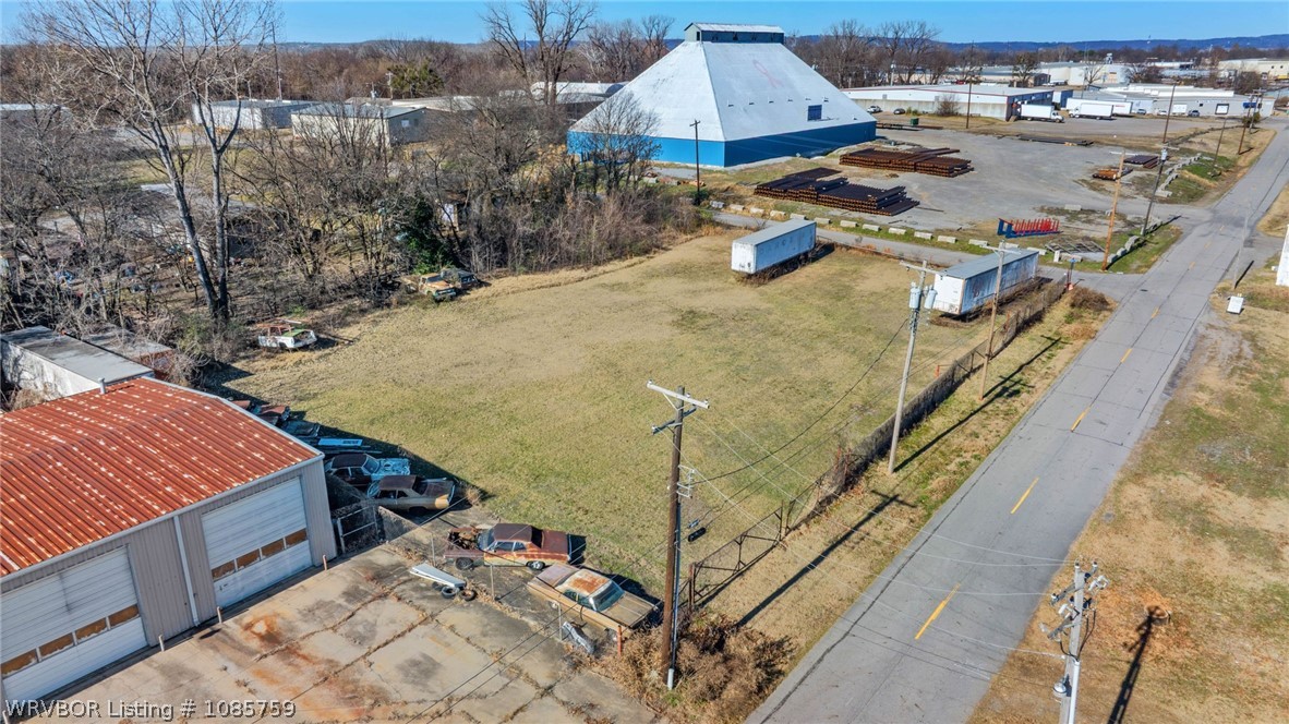 main property photo 4