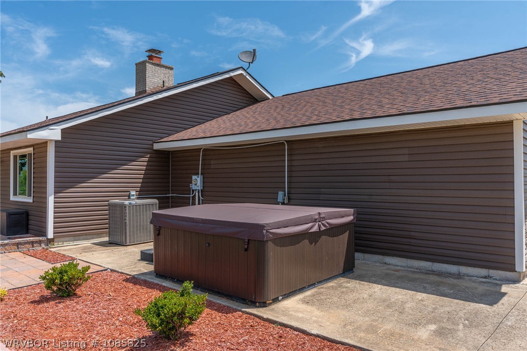 main property photo 34