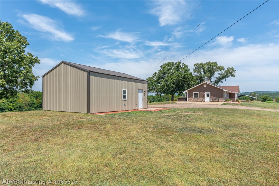 main property photo 40