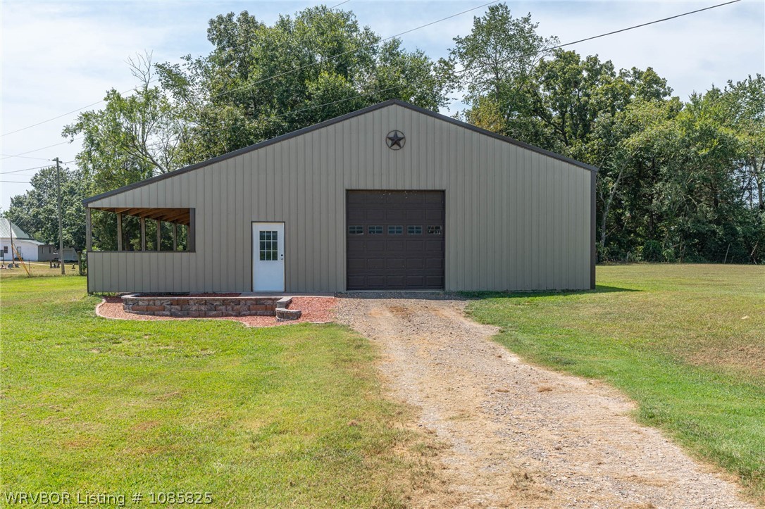 main property photo 41