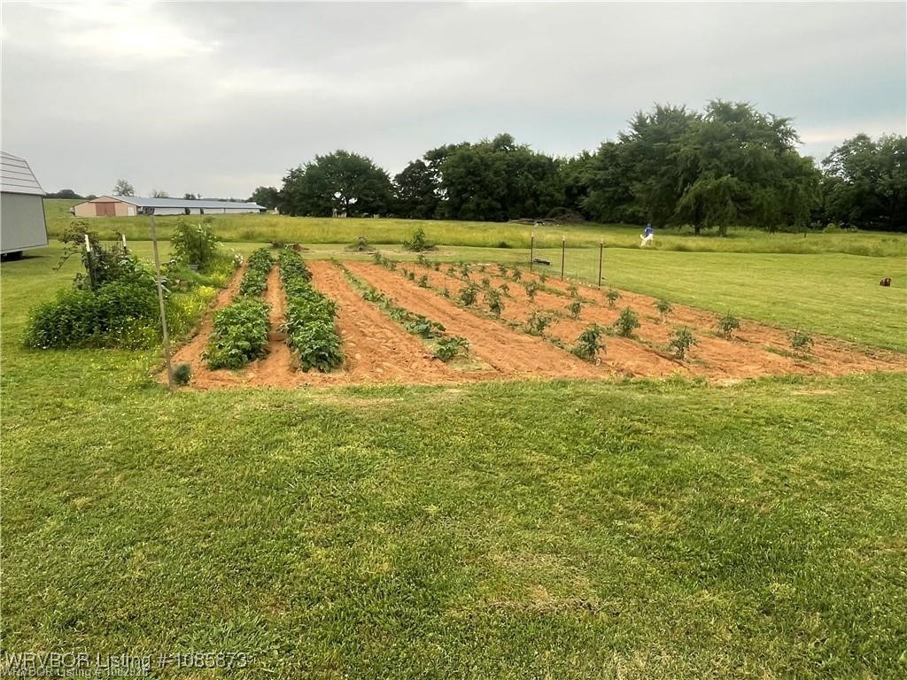 main property photo 25