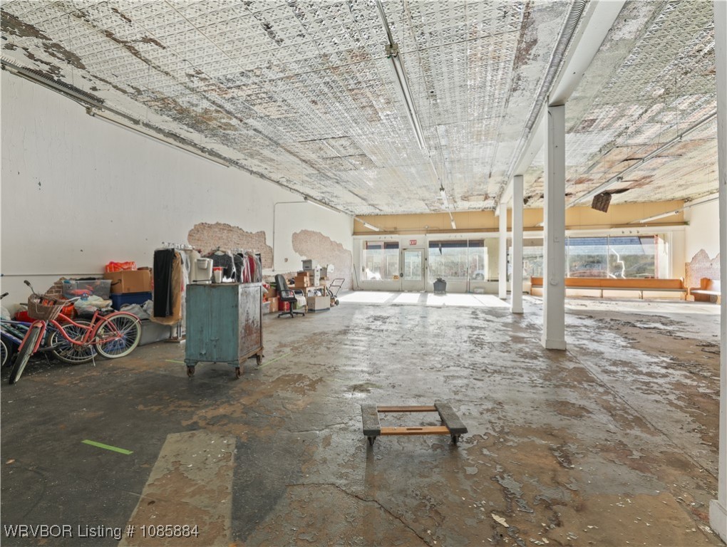 main property photo 10