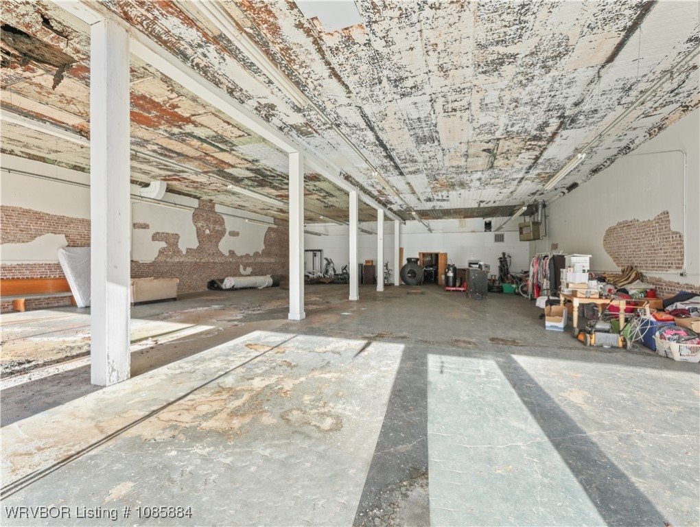 main property photo 15