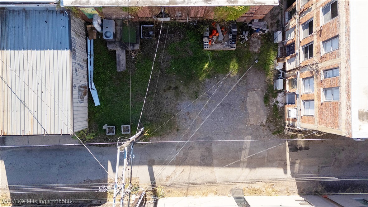 main property photo 28
