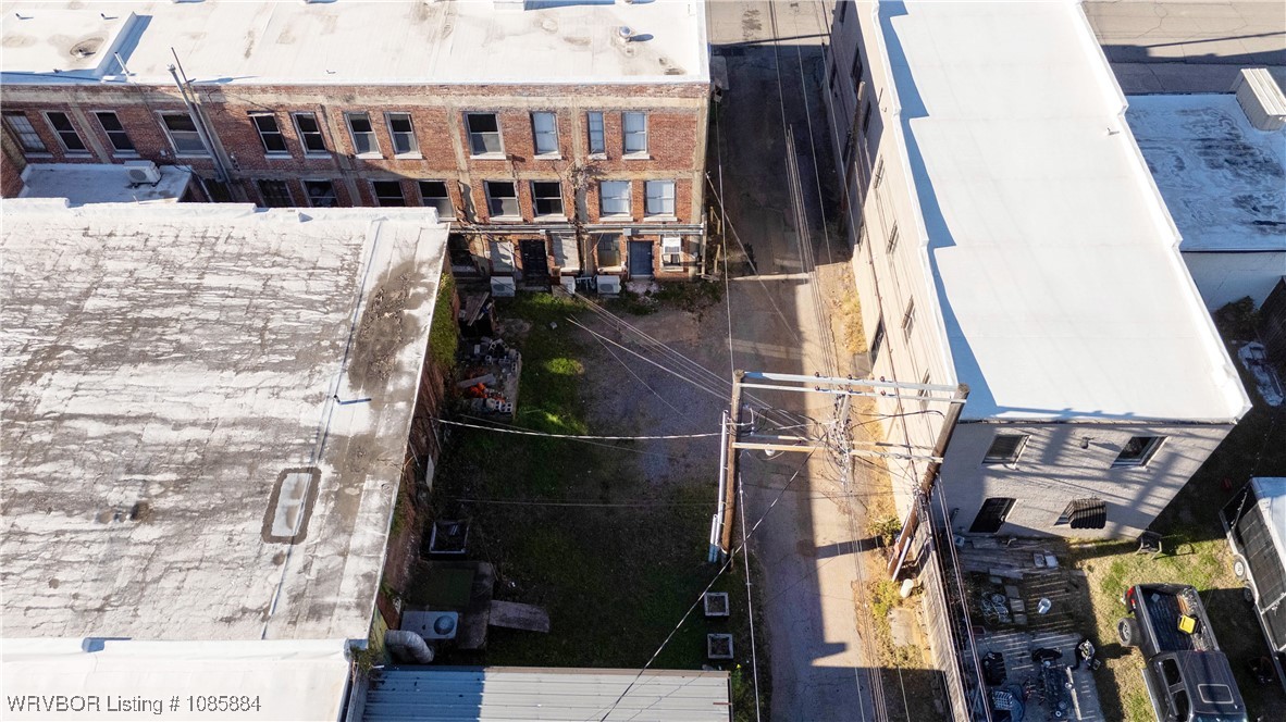 main property photo 30
