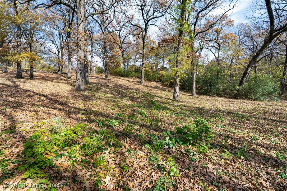 main property photo 18