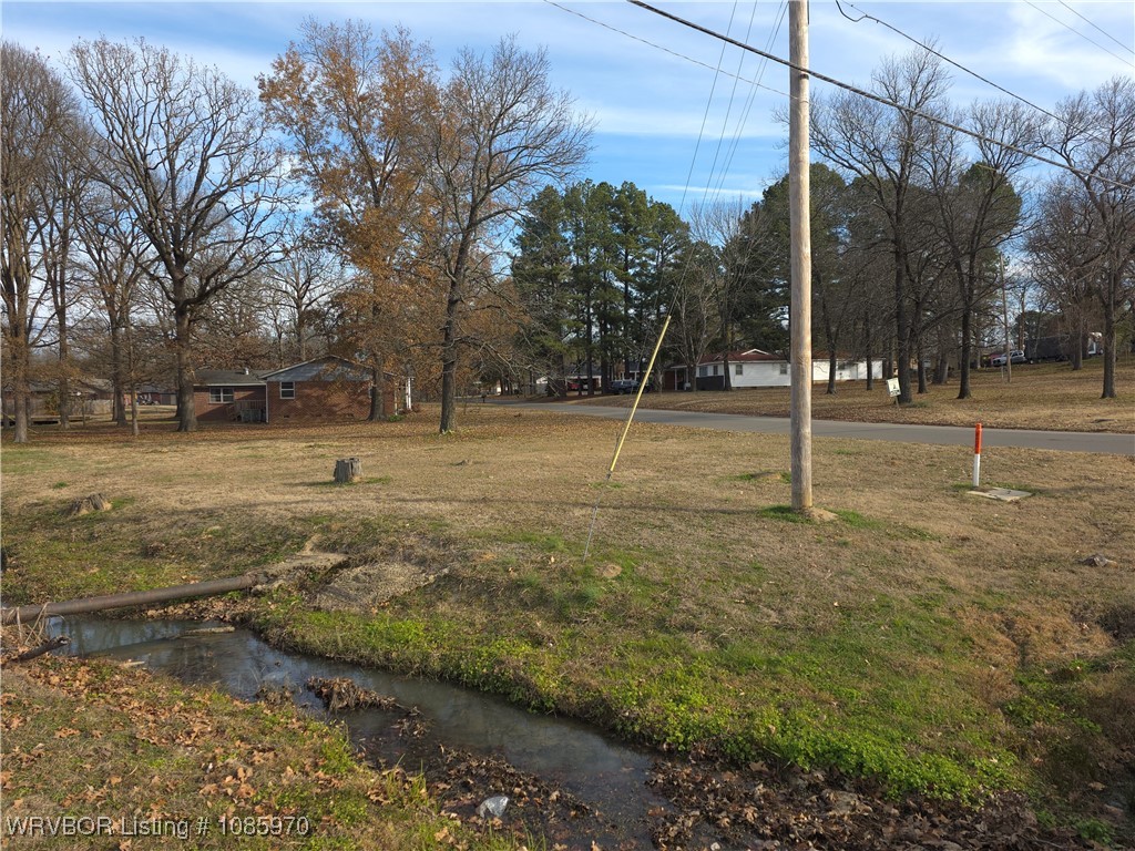 main property photo 8