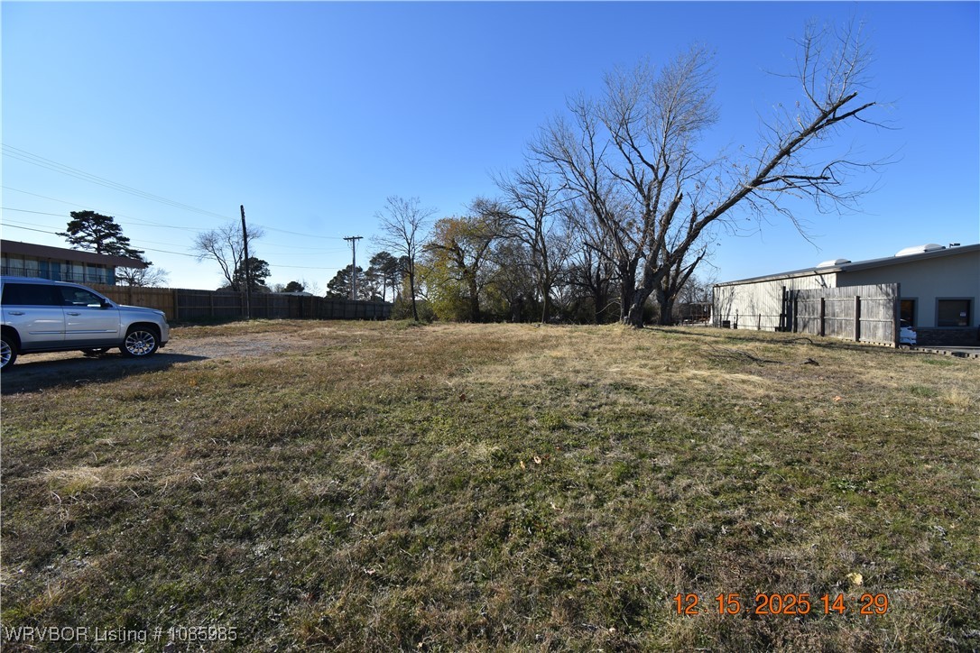 main property photo 11