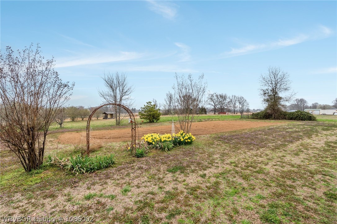 main property photo 36