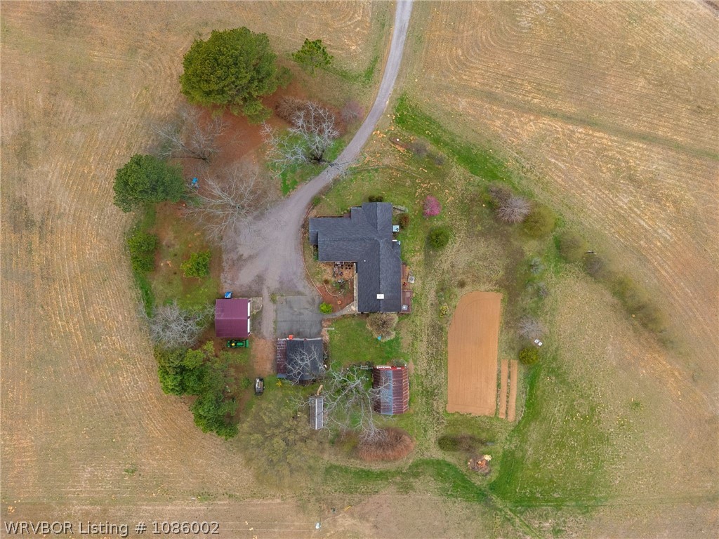 main property photo 45