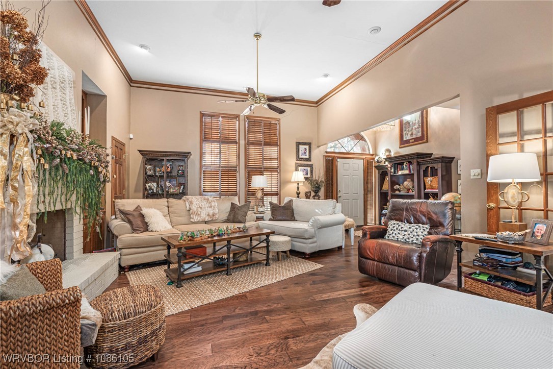 property viewer photo 2