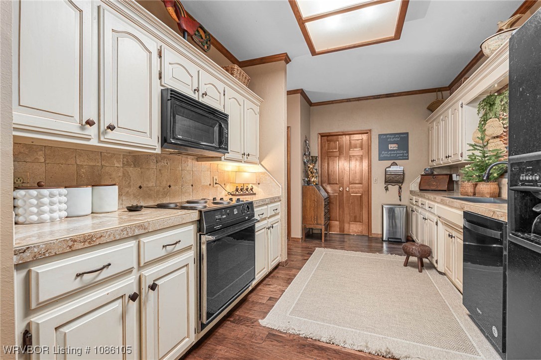 property viewer photo 9